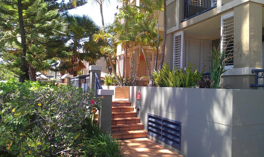 Beaches On Wave Street Gold Coast Exterior foto