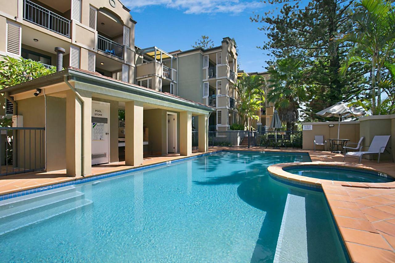 Beaches On Wave Street Gold Coast Exterior foto